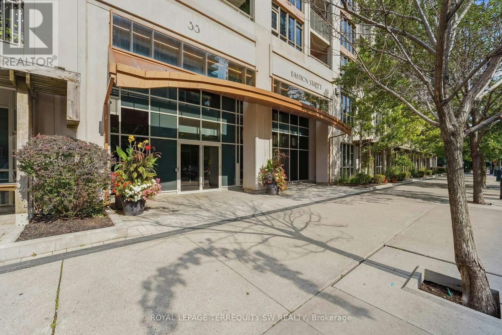 513-35 Bastion Street, Toronto, ON, M5V 0C2 - 2