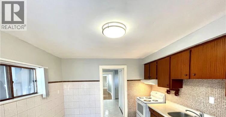 2-58 St. Matthews Avenue, Hamilton, ON, L8L 5P3 - 9