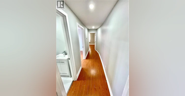 2-58 St. Matthews Avenue, Hamilton, ON, L8L 5P3 - 5