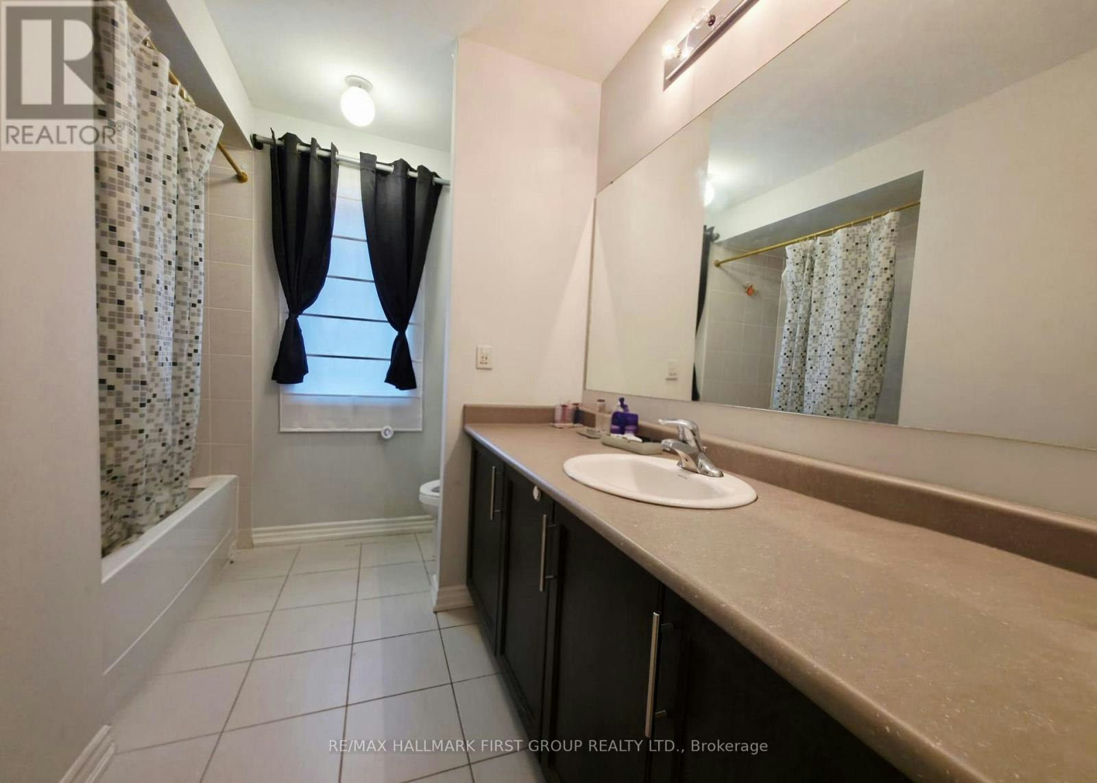MAIN-1219 Graham Clapp Avenue, Oshawa, ON, L1K 0Y3 - 12