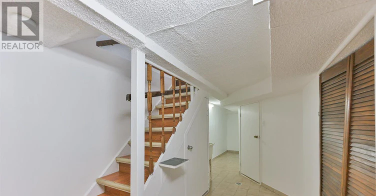 MAIN & BSMT-13 Silver Avenue, Toronto, ON, M6R 1X9 - 13