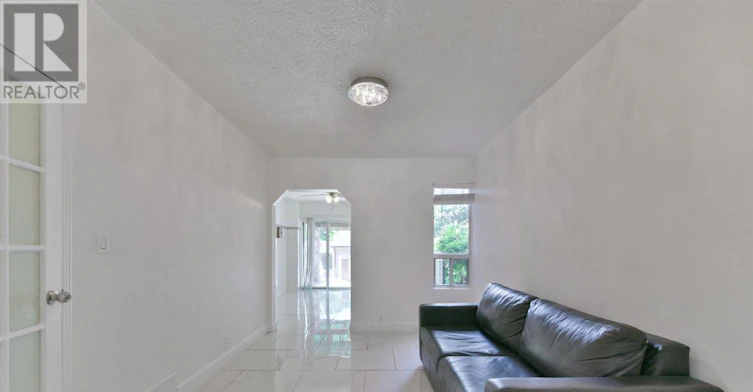 MAIN & BSMT-13 Silver Avenue, Toronto, ON, M6R 1X9 - 5