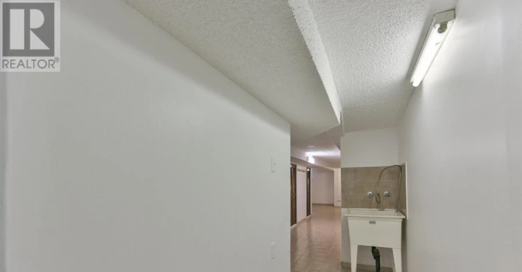 MAIN & BSMT-13 Silver Avenue, Toronto, ON, M6R 1X9 - 14