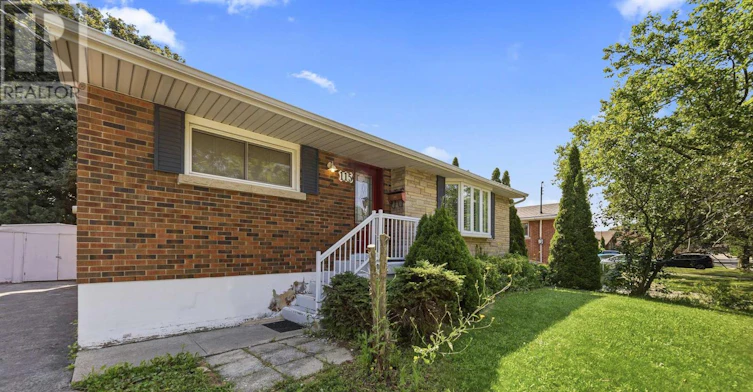 115 Kings Forest Drive, Hamilton, ON, L8T 4J8 - 4
