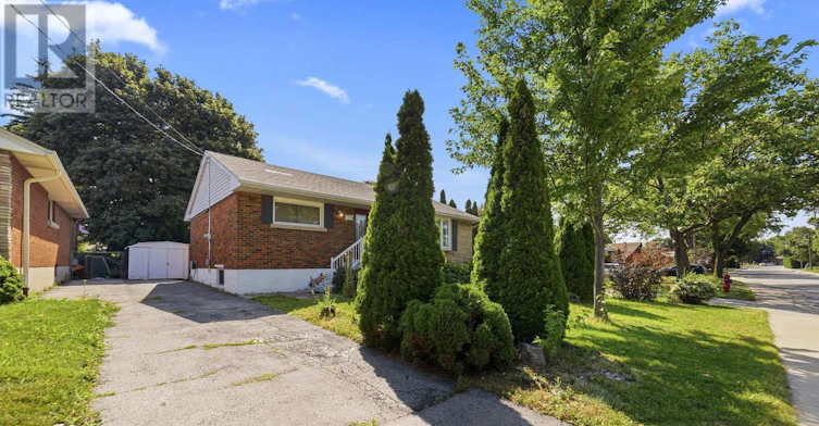 115 Kings Forest Drive, Hamilton, ON, L8T 4J8