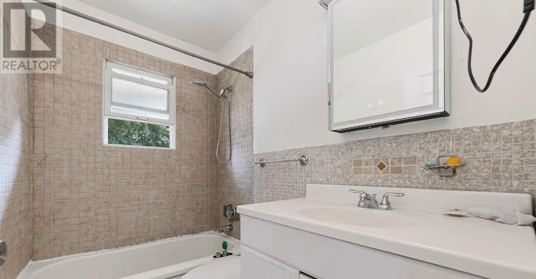 115 Kings Forest Drive, Hamilton, ON, L8T 4J8 - 16