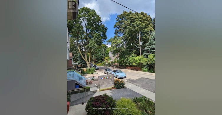 MAIN-264A Hastings Avenue, Toronto, ON, M4L 2M1 - 18