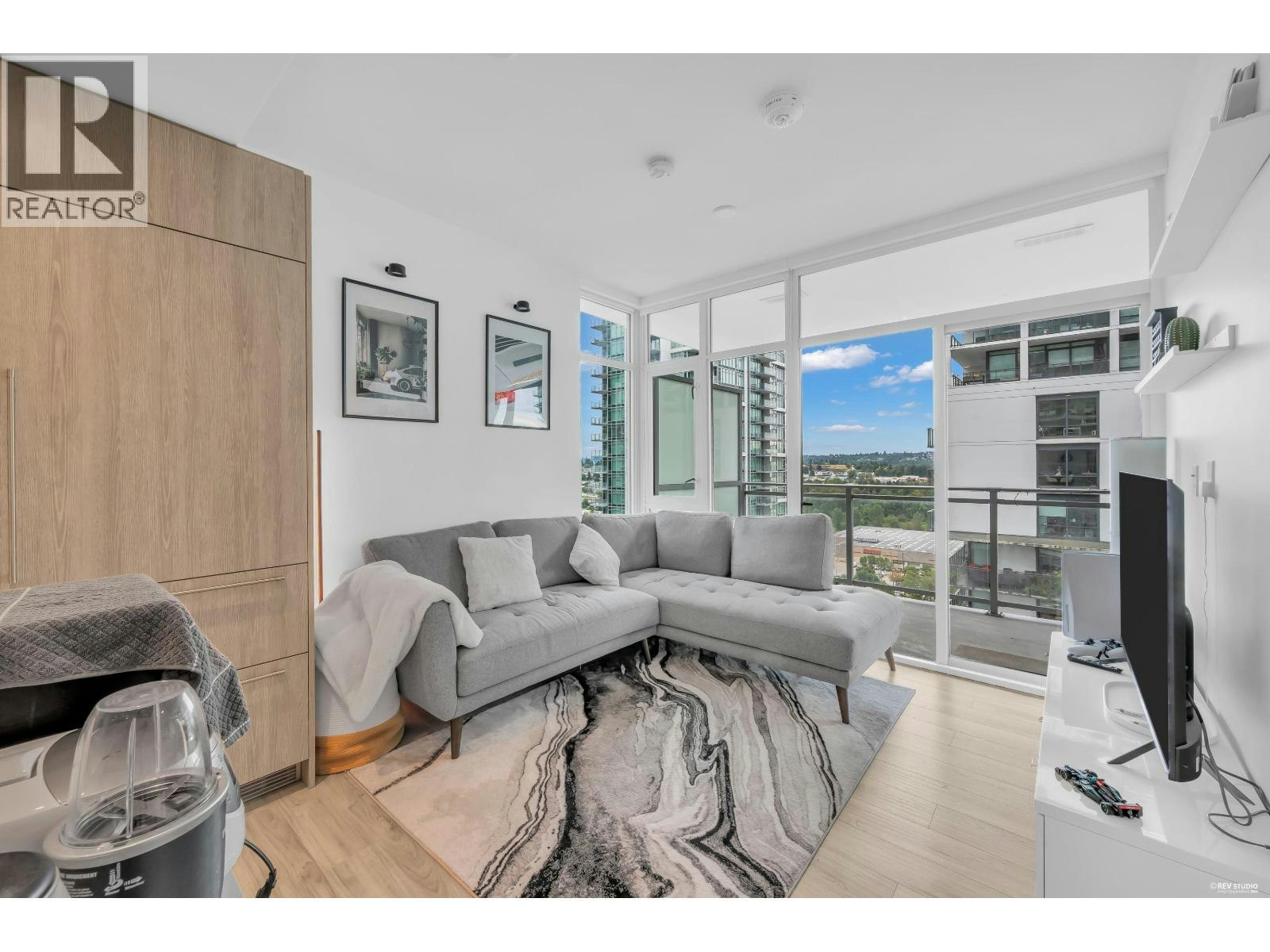 1702-2288 Alpha Avenue, Burnaby, BC, V5C 0L9