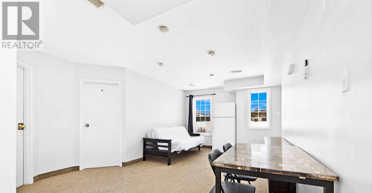 A-327 Spruce Street, Waterloo, ON, N2L 3M6 - 6