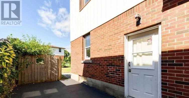 BSMT-352 18th Street EAST, Hamilton, ON, L9A 4P9 - 9