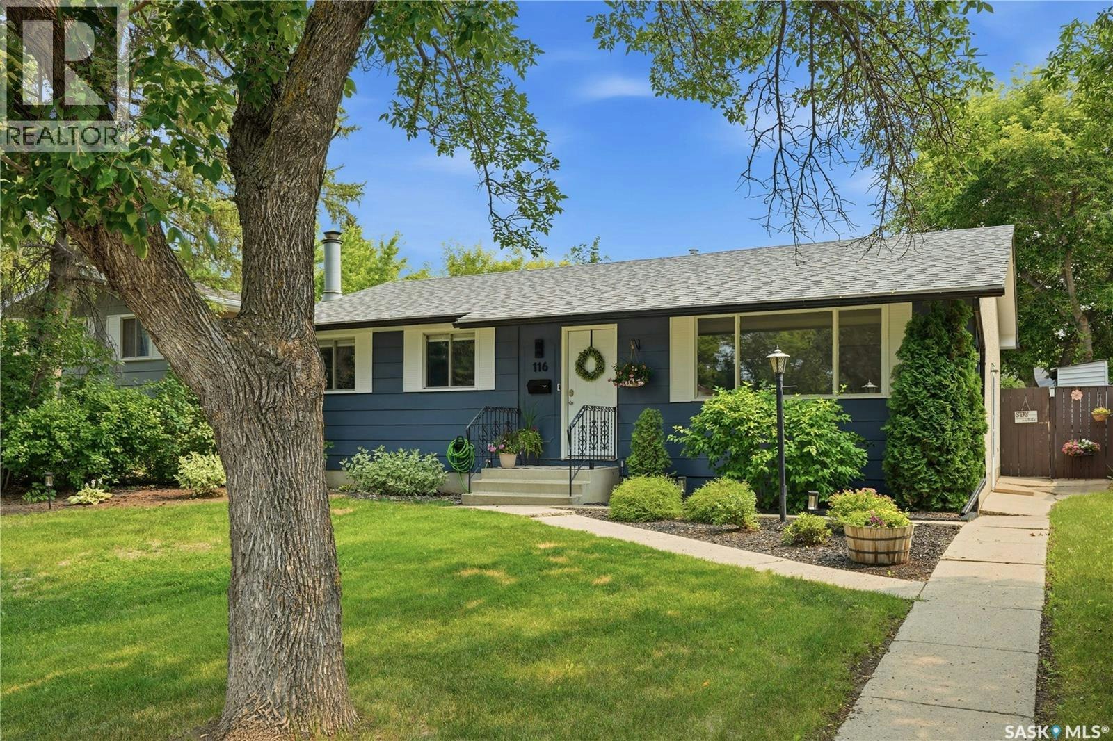 116 Mcmaster Crescent, Saskatoon, SK, S7H 4E2
