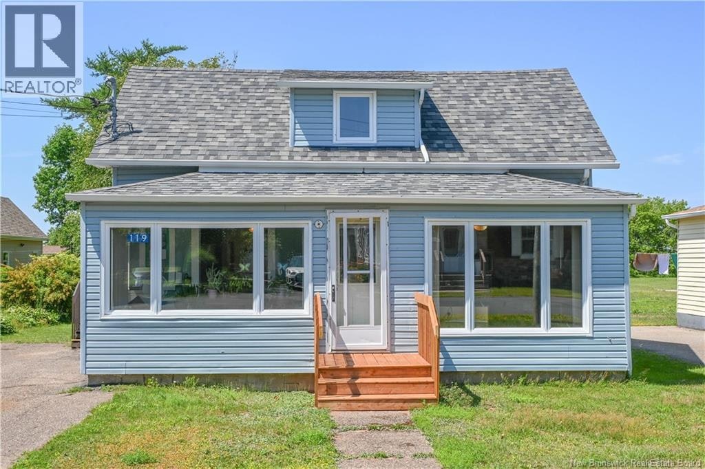 119 Degrâce Street, Shippagan, NB, E8S 1H2