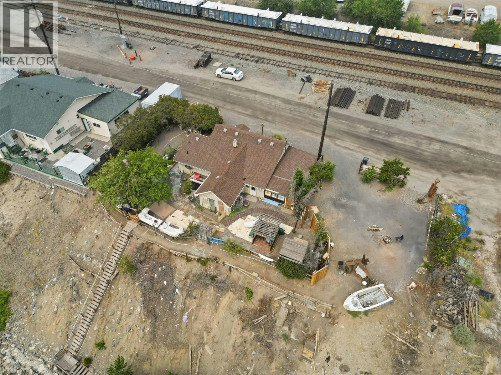201 Cnr Right Of Way - 5