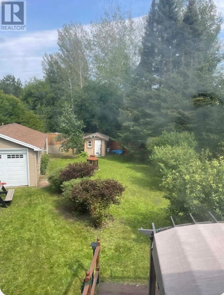 323A Wentworth Crescent, Thunder Bay, ON, P7A 7S7