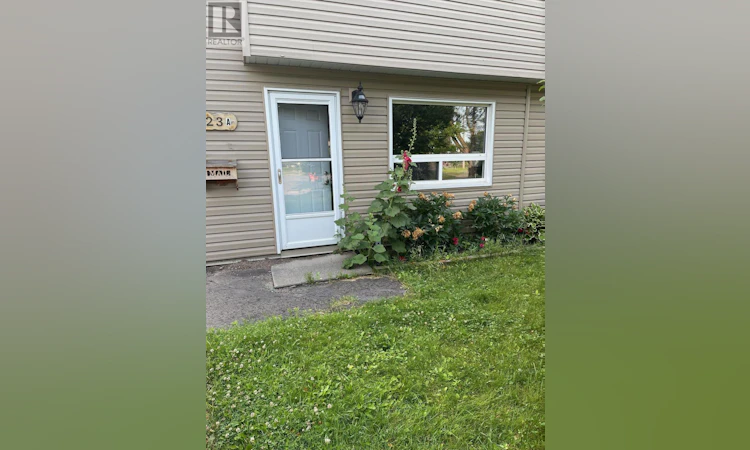 323A Wentworth Crescent