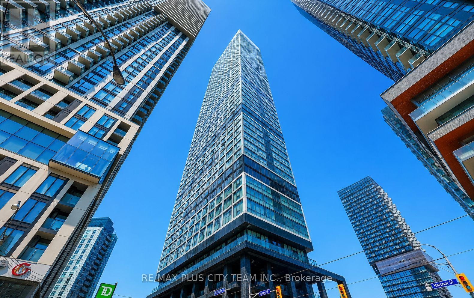 1901-181 Dundas Street E, Toronto, ON, M5A 0N5