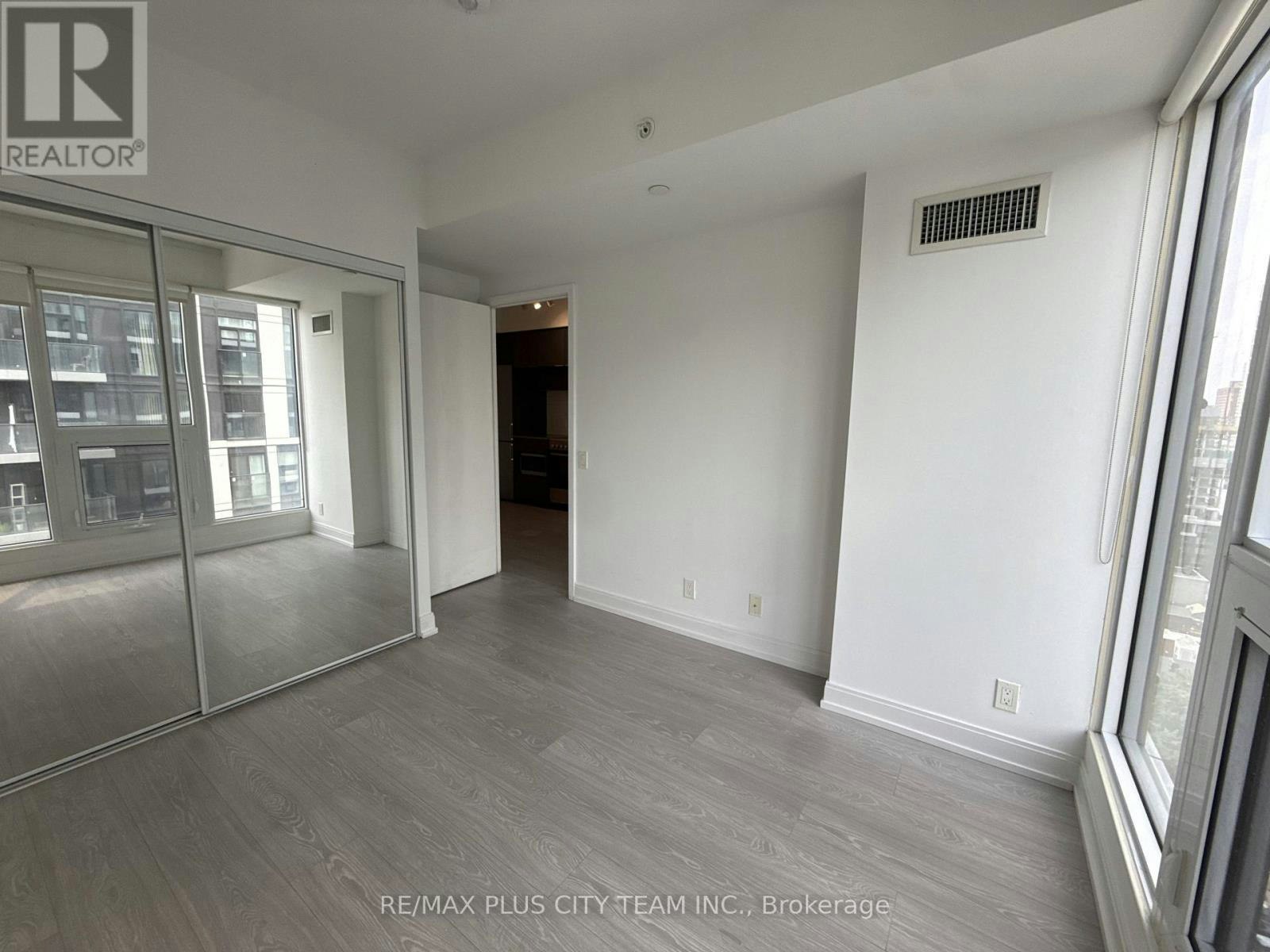 1901-181 Dundas Street E, Toronto, ON, M5A 0N5 - 10