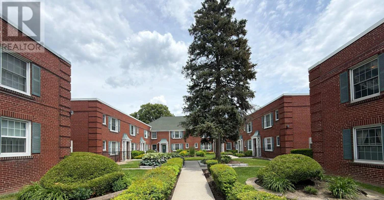 L05-1365 Bayview Avenue, Toronto, ON - 2