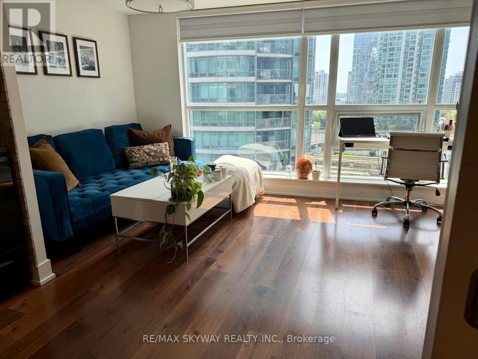 919-20 Blue Jays Way, Toronto, ON, M5V 3W6 - 4