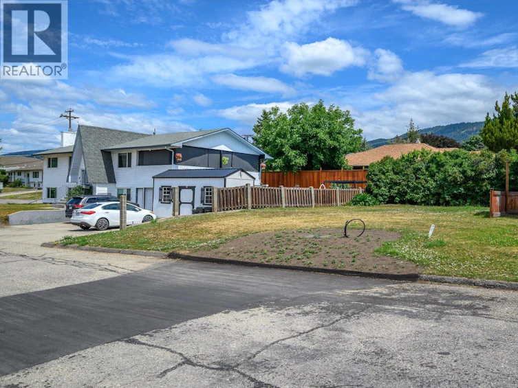 3401 12 Street, Vernon, BC, V1T 3S6 - 3