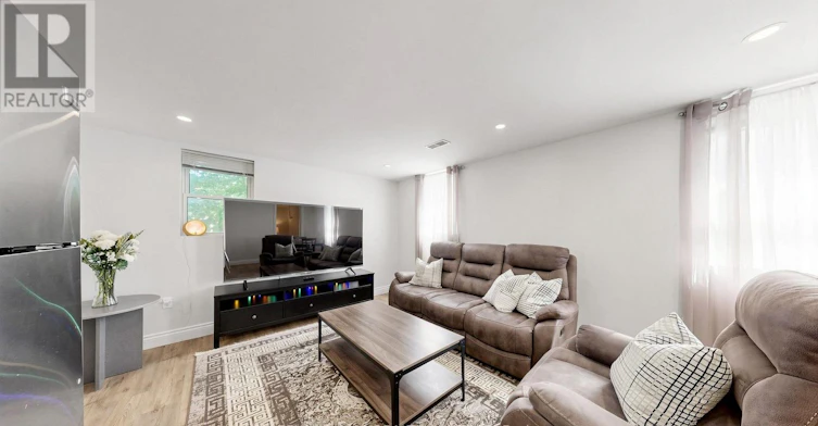 LOWER-185 Newton Street, Newmarket, ON, L3Y 3K6 - 8