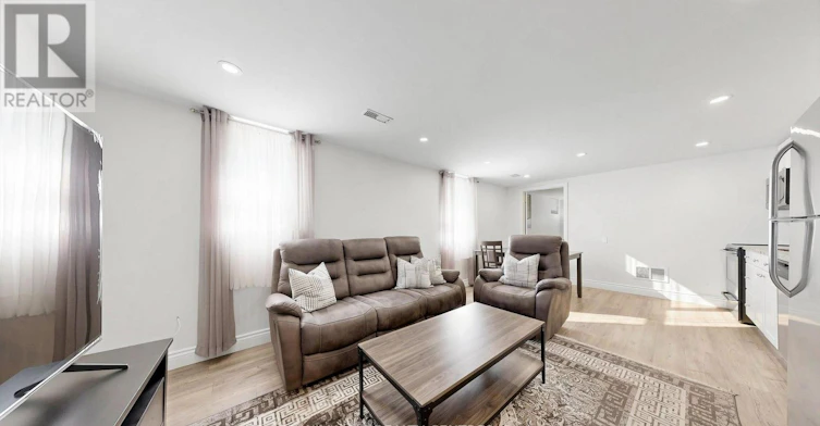 LOWER-185 Newton Street, Newmarket, ON, L3Y 3K6 - 5