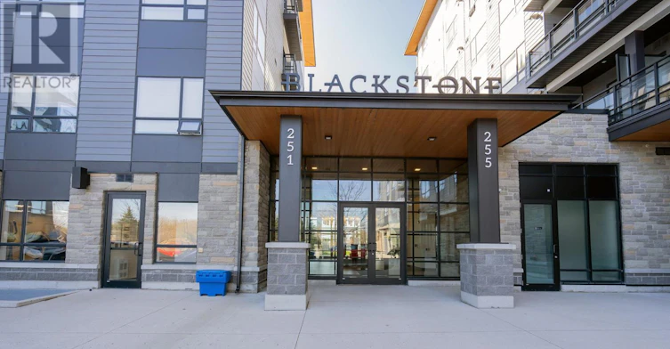 322-251 Northfield Drive E, Waterloo, ON, N2K 0G9 - 7