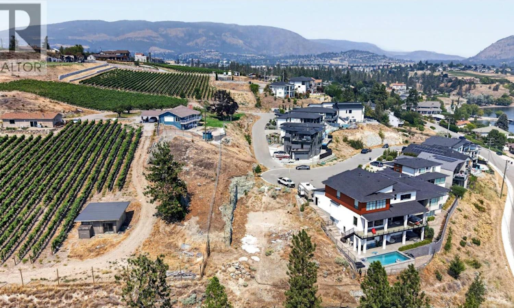 4017 Beachview Drive
