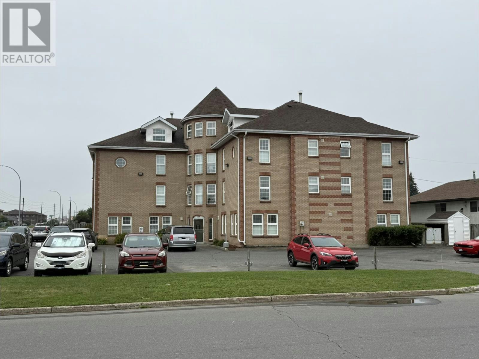 303-235 Leland Avenue S, Thunder Bay, ON, P7E 2N6