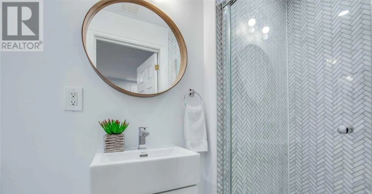 LOWER-57 Bertmount Avenue, Toronto, ON, M4M 2X8 - 16