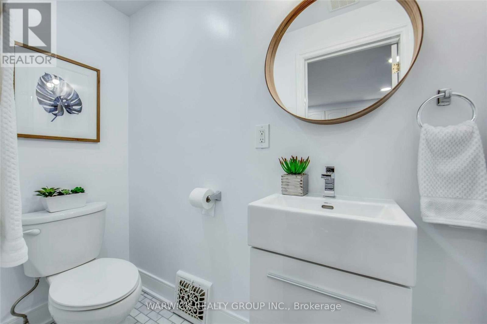 LOWER-57 Bertmount Avenue, Toronto, ON, M4M 2X8 - 17