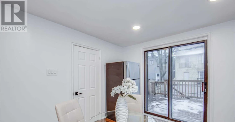 LOWER-57 Bertmount Avenue, Toronto, ON, M4M 2X8 - 11