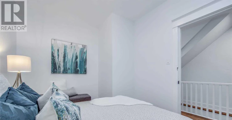 LOWER-57 Bertmount Avenue, Toronto, ON, M4M 2X8 - 13