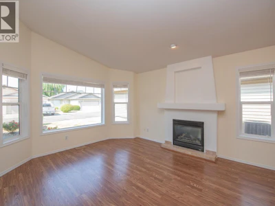 29-5888 Okanagan Landing Road - 4
