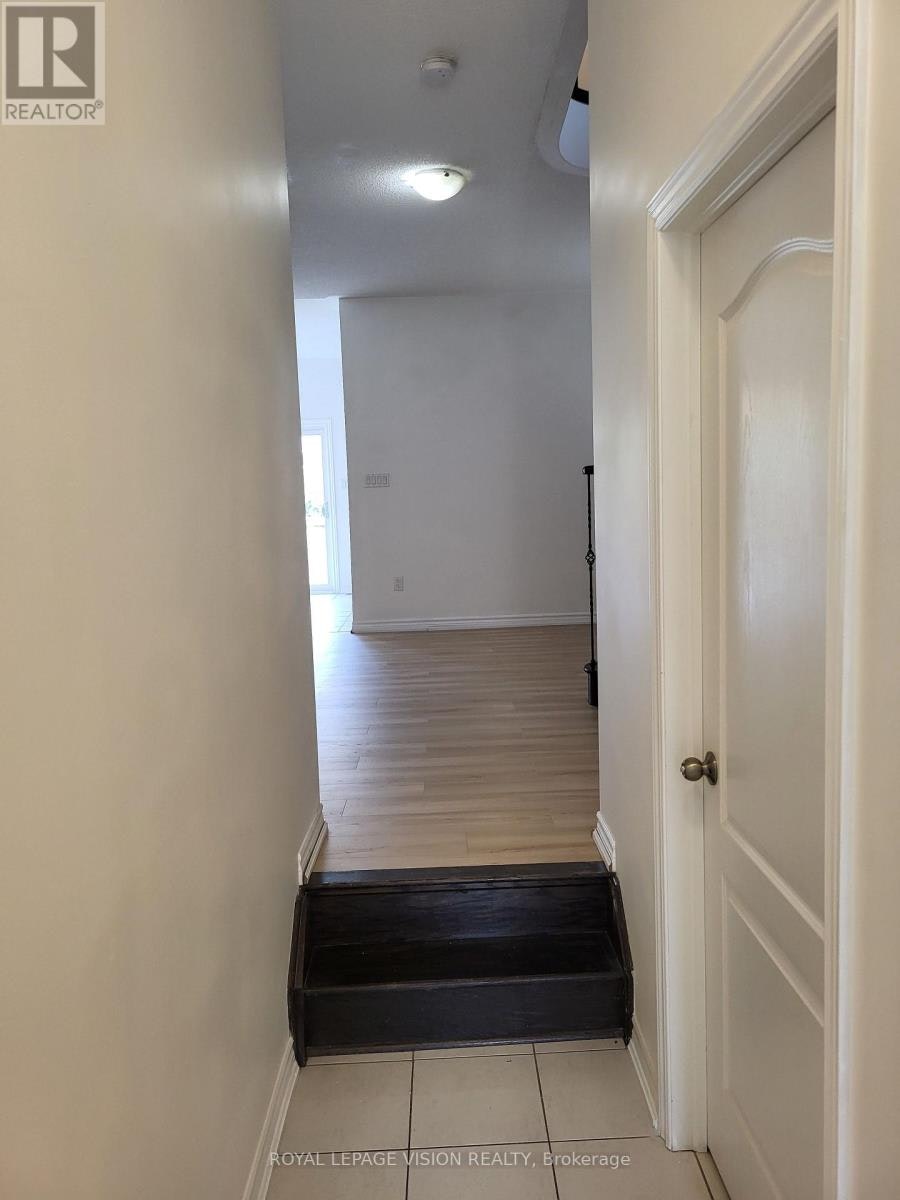 UPPER-715 Agnew Crescent, Milton, ON, L9T 8M6 - 8