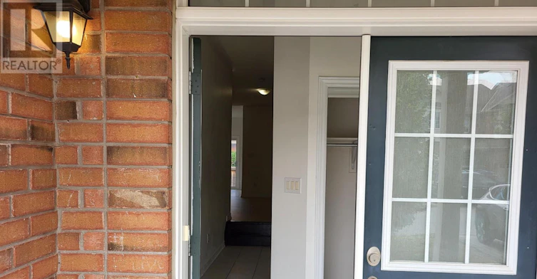 UPPER-715 Agnew Crescent, Milton, ON, L9T 8M6 - 2