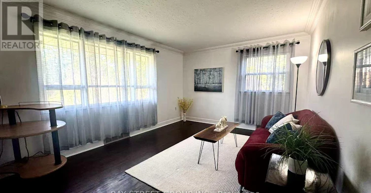 14 Macbeth Boulevard, St. Catharines, ON, L2T 2M2 - 6