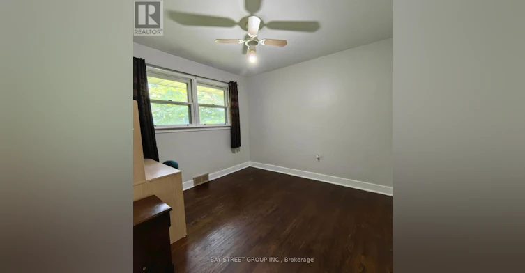 14 Macbeth Boulevard, St. Catharines, ON, L2T 2M2 - 15