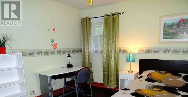 14 Macbeth Boulevard, St. Catharines, ON, L2T 2M2 - 11