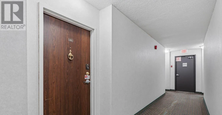 10-555 Brittany Drive, Ottawa, ON, K1K 4C5 - 6