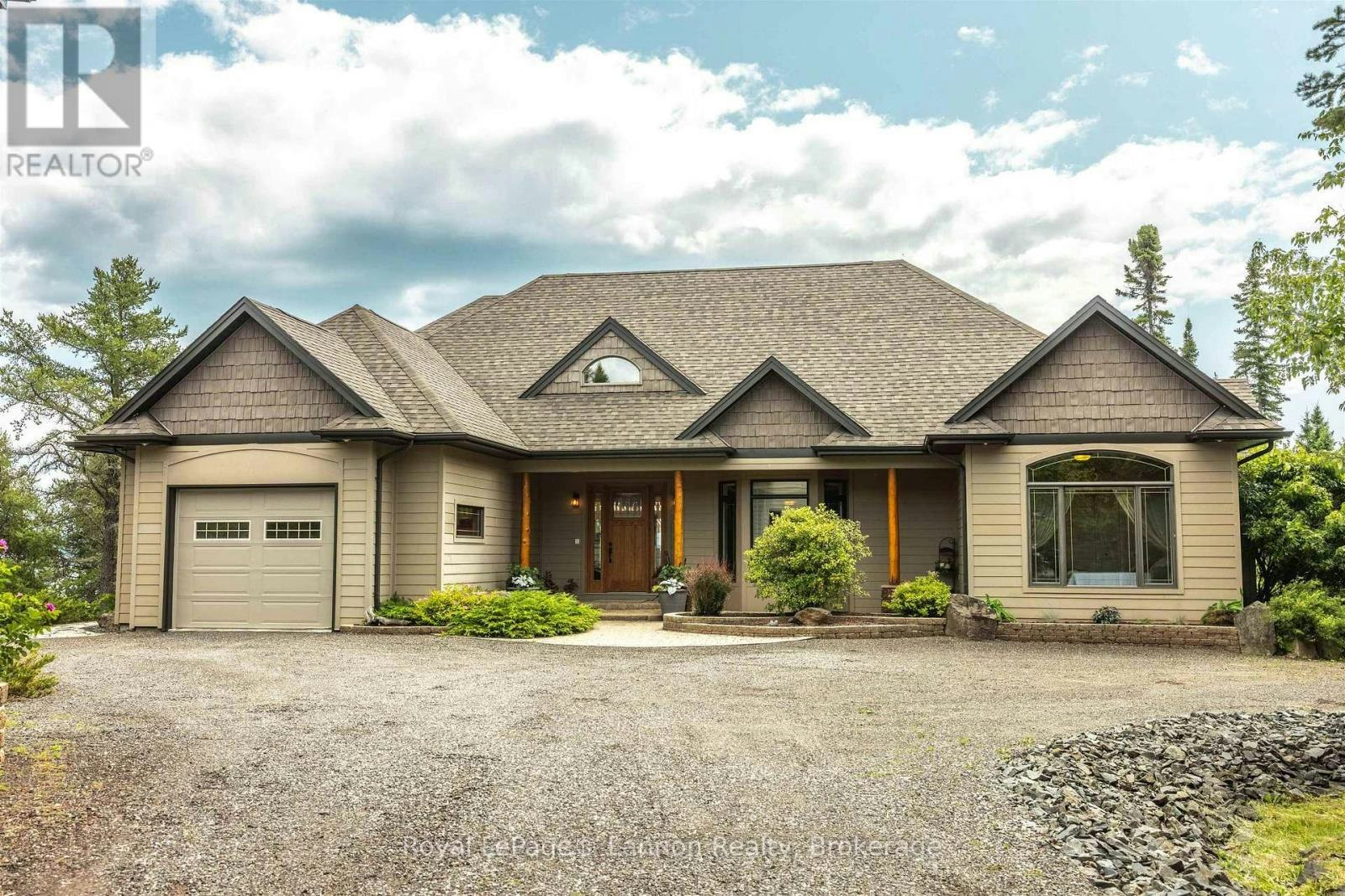 135 Mickelson Drive E, Shuniah, ON, P7A 6N3