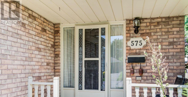 575 Springbank Avenue N, Woodstock, ON, N4T 1H5 - 3
