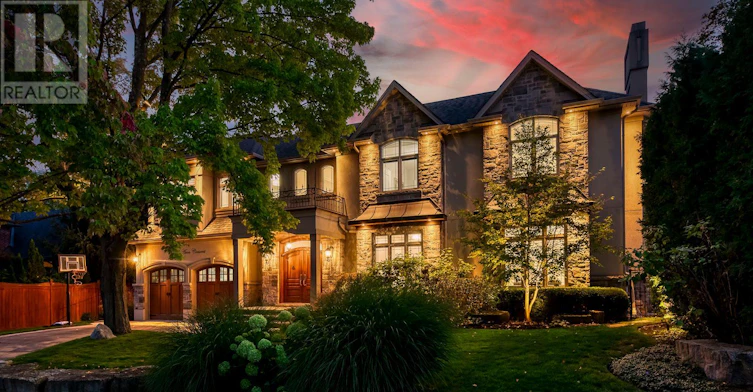 452 Avon Crescent, Oakville, ON, L6J 2T3 - 4