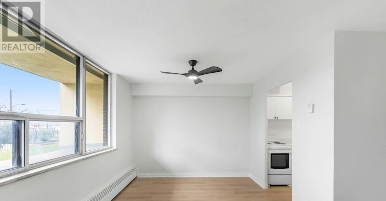 105-5 Frith Road, Toronto, ON, M3N 2L5 - 4