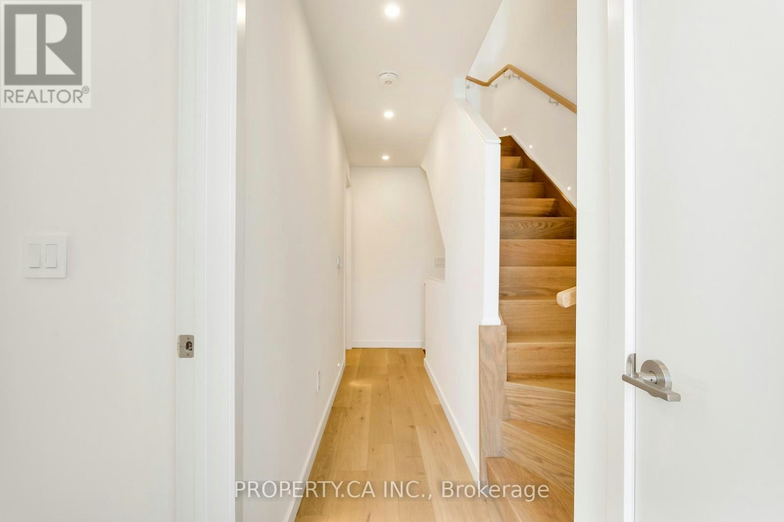 4-301 Keele Street, Toronto, ON, M6P 2K5 - 16