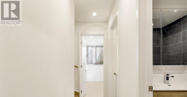 4-301 Keele Street, Toronto, ON, M6P 2K5 - 42