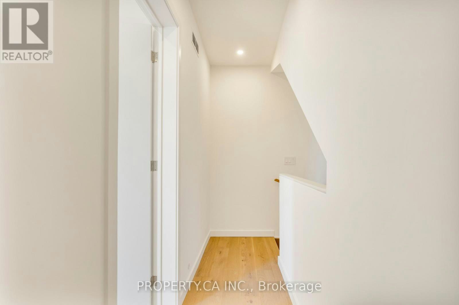 4-301 Keele Street, Toronto, ON, M6P 2K5 - 26