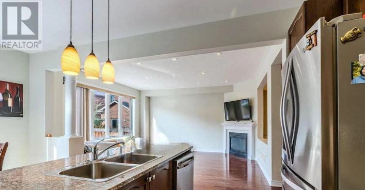 1108 Savoline Boulevard, Milton, ON, L9T 8P5 - 4