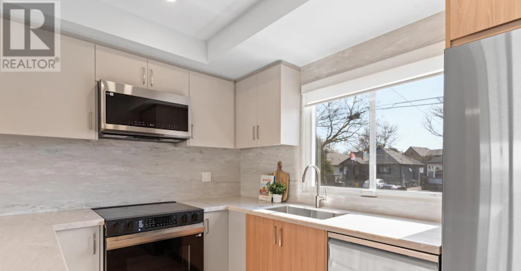 1-15 Acorn Avenue, Toronto, ON, M9B 3P7 - 15