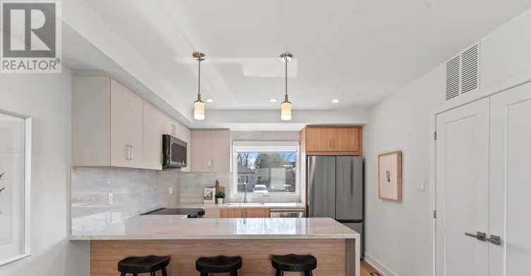 1-15 Acorn Avenue, Toronto, ON, M9B 3P7 - 9